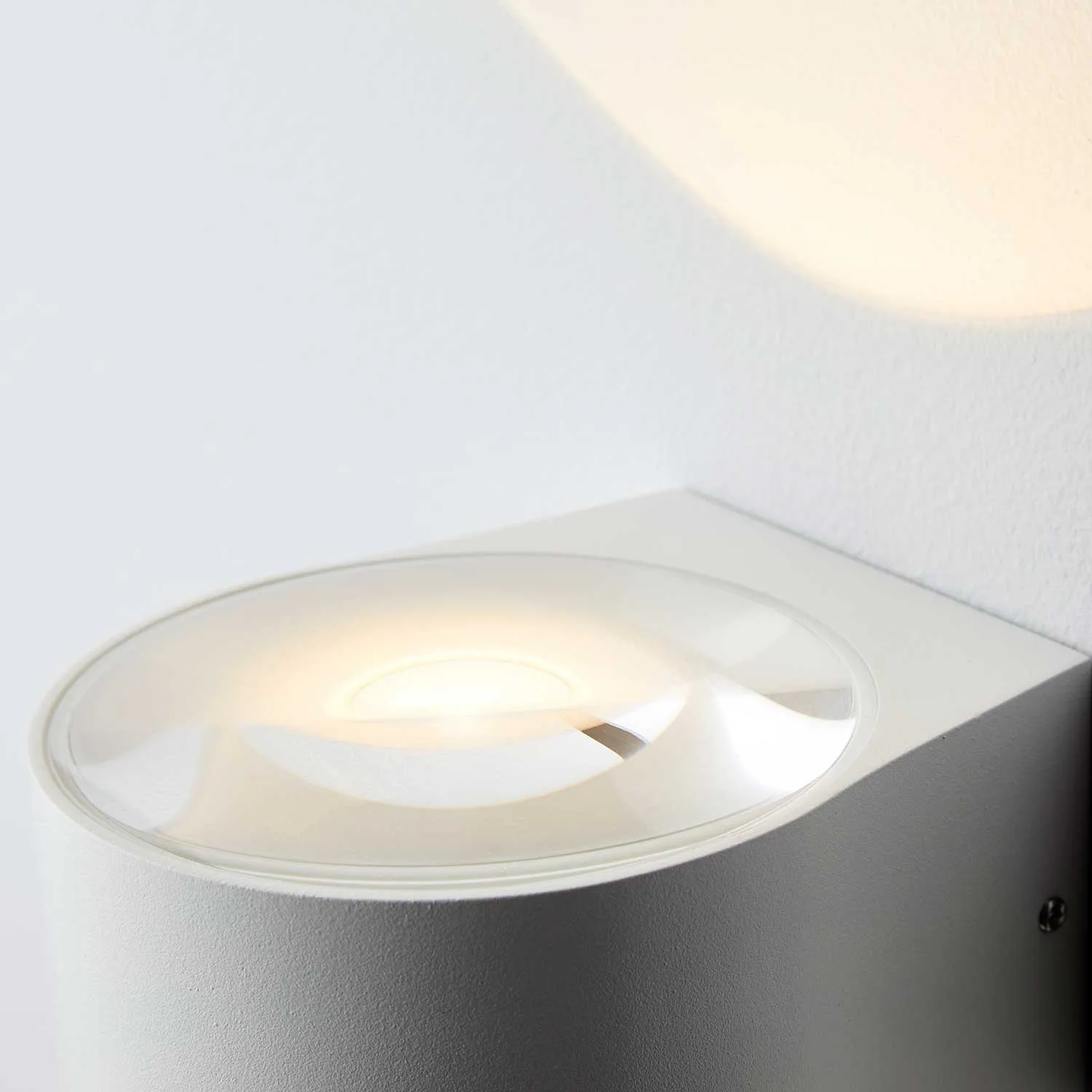 LOOM Design FREY Wandleuchte IP65 – Bild 11