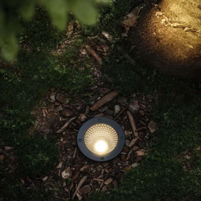 IP44.DE In S. symmetric LED-Bodeneinbauleuchte Aussenbereich