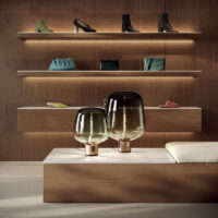Lodes FLAR LED-Tisch- und Stehleuchte