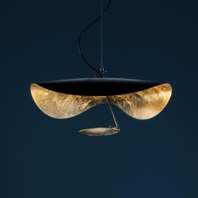CATELLANI & SMITH Lederam Manta S1 LED-Pendelleuchte in schwarz gold Produktabbildung