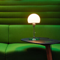 Tecnolumen Wagenfeld WG 24 Tischleuchte - elegante Sitzplatzbeleuchtung