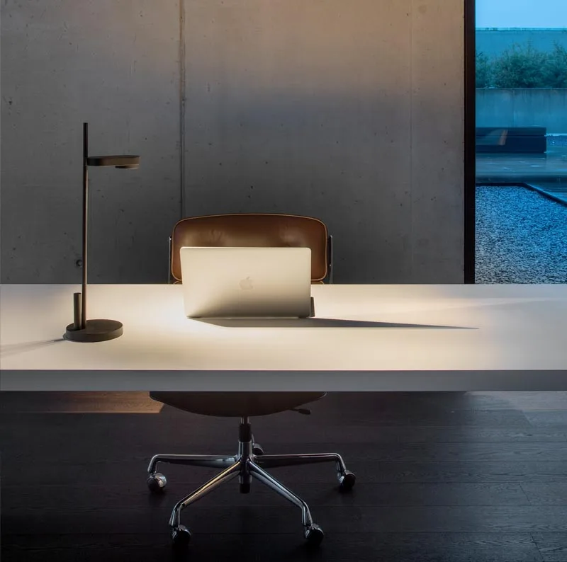 Belux Kido Desk LED-Tischleuchte mit Rundfuß – Bild 2