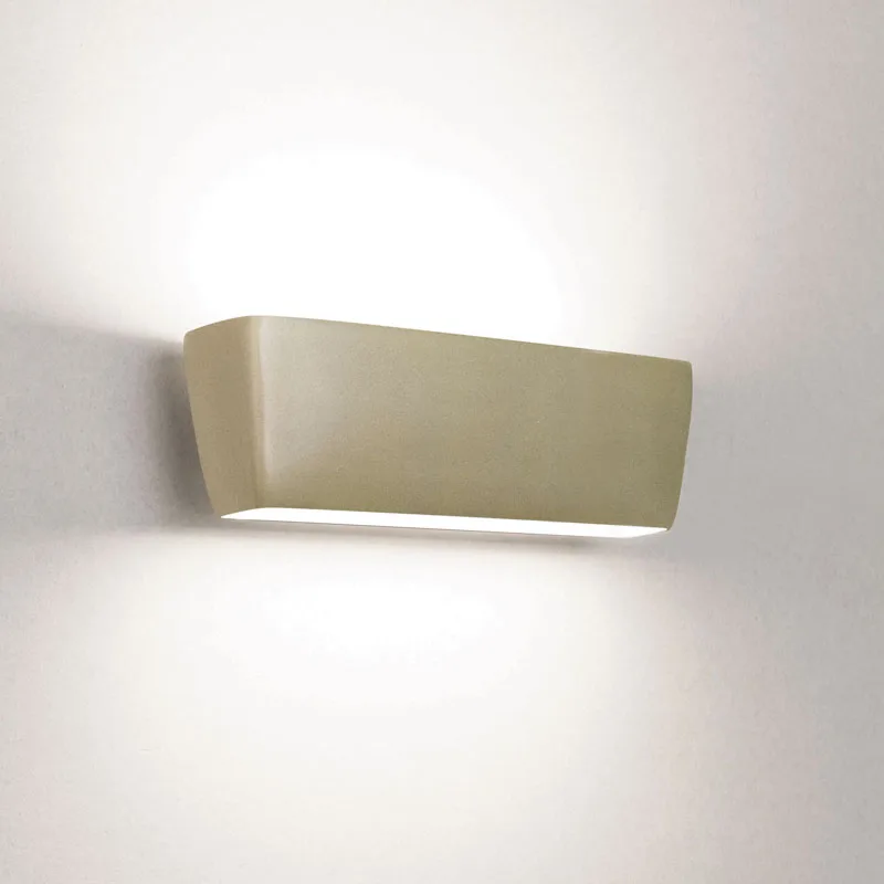 Nemo Flaca LED-Wandleuchte Champagner