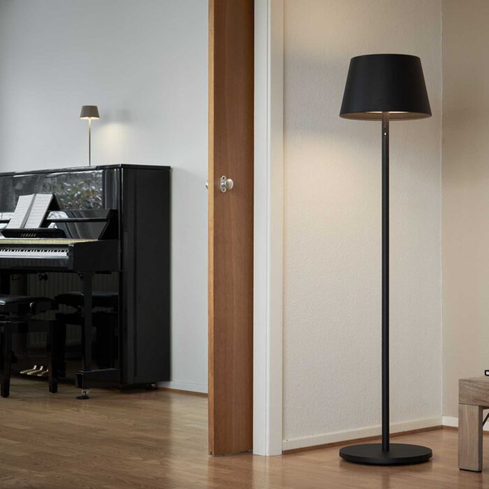 LOOM Design Modi Floor Stehleuchte mit Akku – Bild 25
