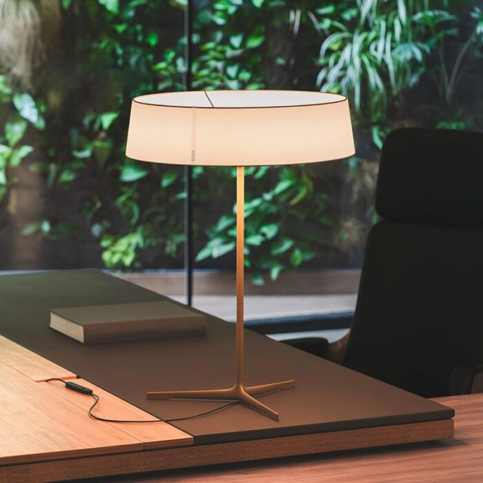 Vibia Dama LED-Tischleuchte – Bild 5