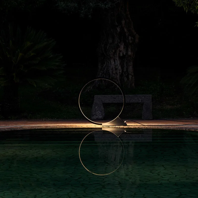 Artemide “O” LED-Stehleuchte Outdoor – Bild 2