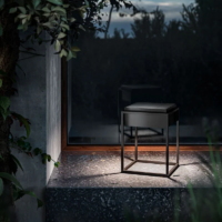 IP44 qua Solar-Tischleuchte mit Akku
