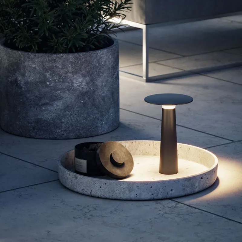 IP44.DE Lix Akku-Tischleuchte Dim to Amber 2700K-1800K – Bild 8