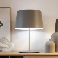 Vibia Warm 4901 Tischleuchte – Bild 2