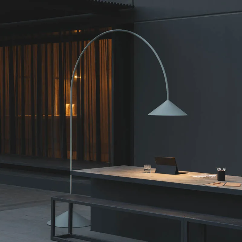 Vibia Out 4275 LED-Stehleuchte zur Festmontage – Bild 9