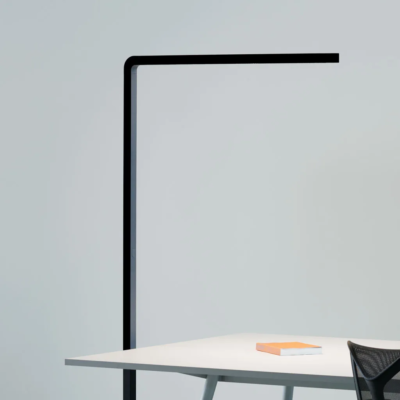 GRAU Team Pro LED-Stehleuchte