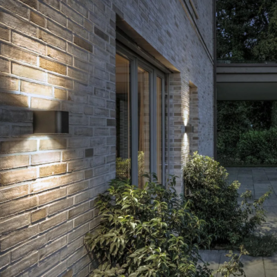 IP44 Intro LED-Außenwandleuchte