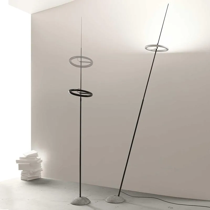 Ingo Maurer Ringelpiez LED-Stehleuchte