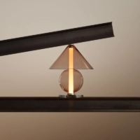 Marset Fragile LED Tischleuchte – Bild 9