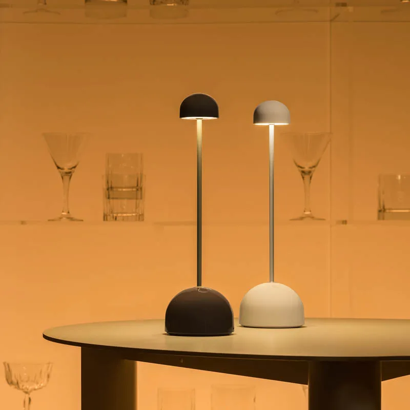 Marset Sips LED Akku-Tischleuchte in braun-gold – Bild 8