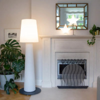 8 seasons design No.1 RGB Stehleuchte mit Fernbedienung – Bild 9