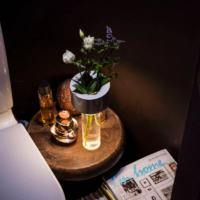 Foscarini Fleur Akku-Tischleuchte in burgundy – Bild 5