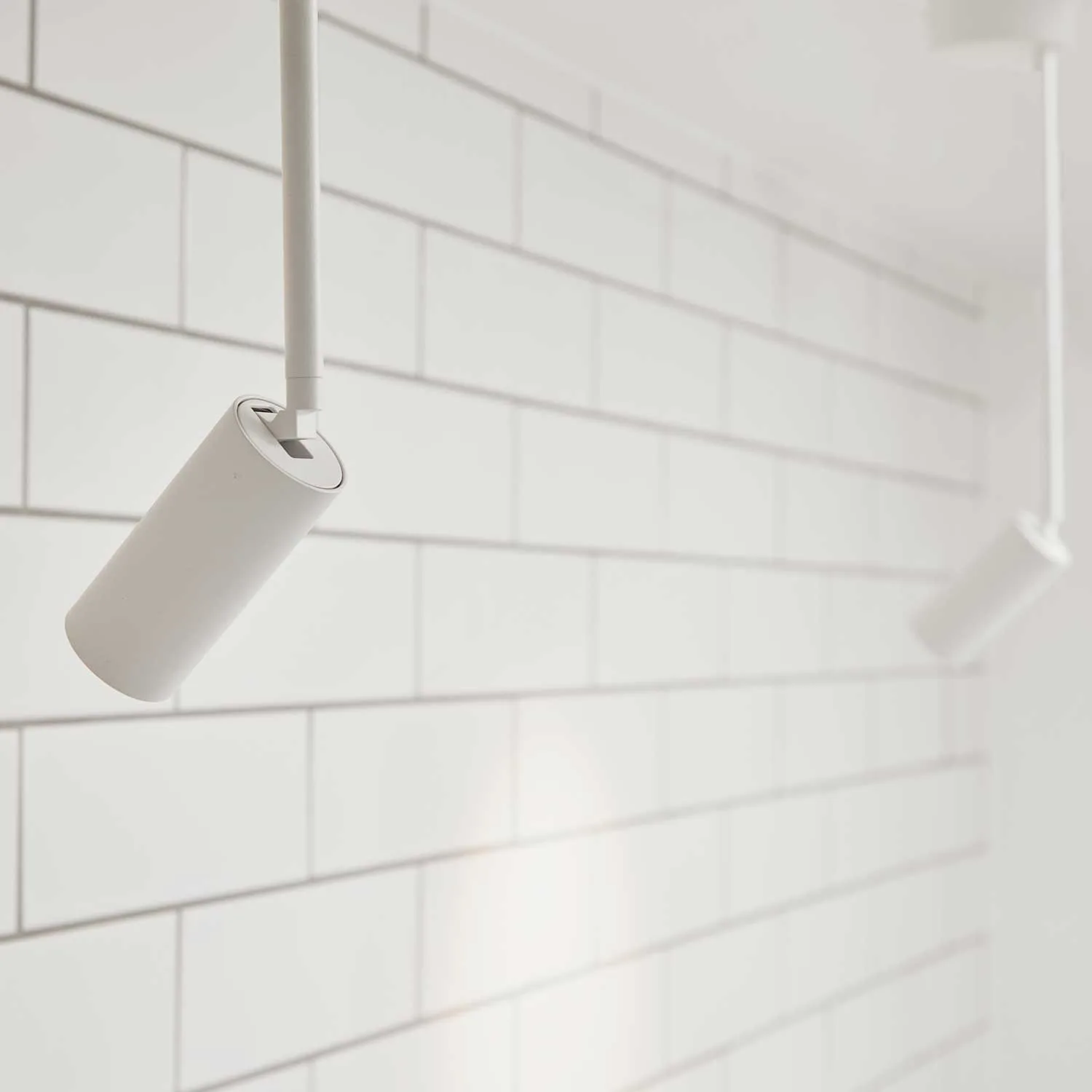 LOOM Design Iris LED-Wand- und Deckenleuchte – Bild 4