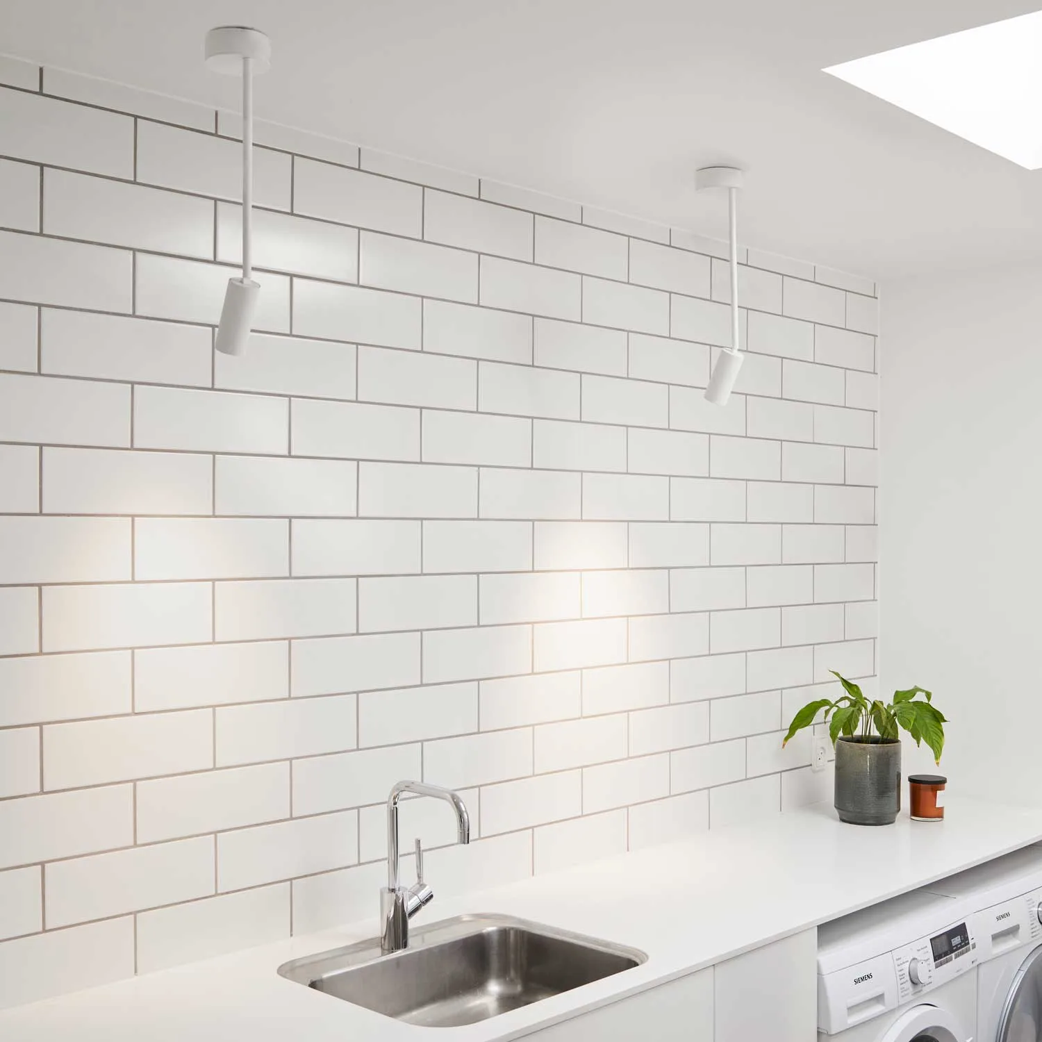 LOOM Design Iris LED-Wand- und Deckenleuchte – Bild 3