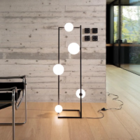 Ideal Lux Angolo PT5 Stehleuchte im Wohnraum