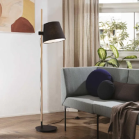 Ideal Lux Axel Stehleuchte Schwarz im Wohnzimmer