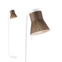 Secto Design Petite 4610 Stehleuchte Wahlnussfurnier