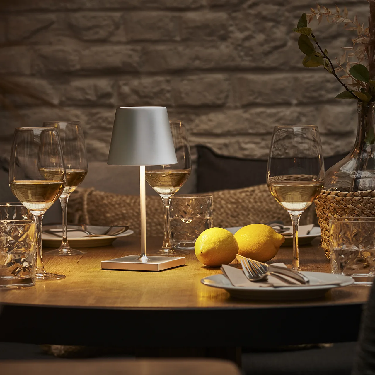 Sigor Nuindie Mini Akku Tischleuchte silberfarben – Bild 2