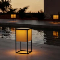 IP44.DE Fil LED-Akkuleuchte mit Solarpanel