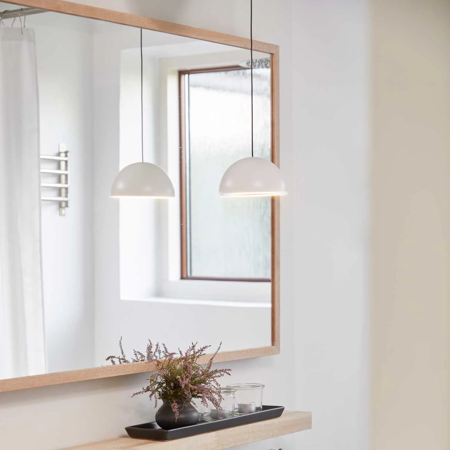 LOOM Design Curve White LED-Pendelleuchte