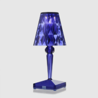Kartell Battery LED-Tischleuchte mit Akku in blau