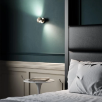 Elegante LED Wandleuchte für das Schlafzimmer von Lodes