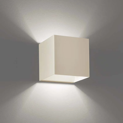 Lodes Laser 10×10 LED-Wandleuchte champagner