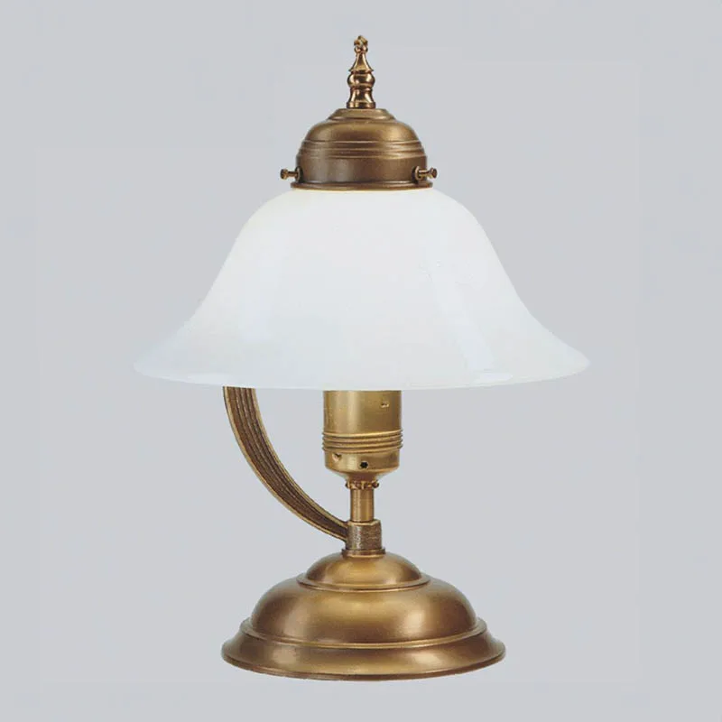 BERLINER MESSINGLAMPEN V22-22 op B Tischleuchte