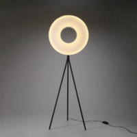 10 HEURES 10 Iris Floor Tripod 60 Stehleuchte – Bild 2