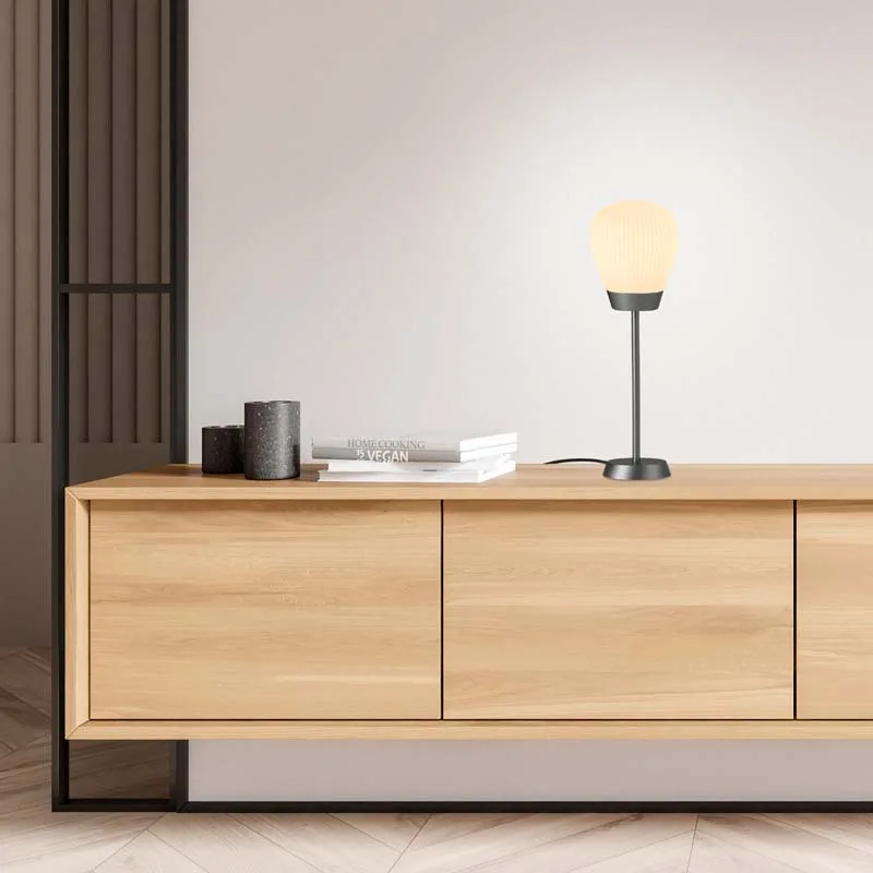 holtkoetter-plissee-t1-tischleuchte-sidebaord-ambiente Tischleuchten Holtkötter