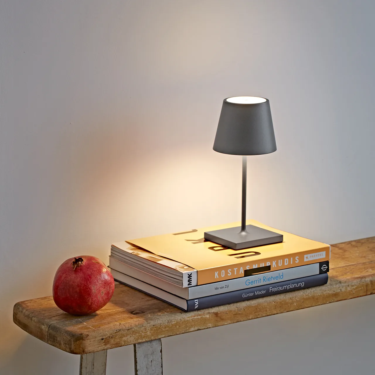 Sigor Nuindie Mini Akku Tischleuchte graphitgrau USB-C – Bild 2