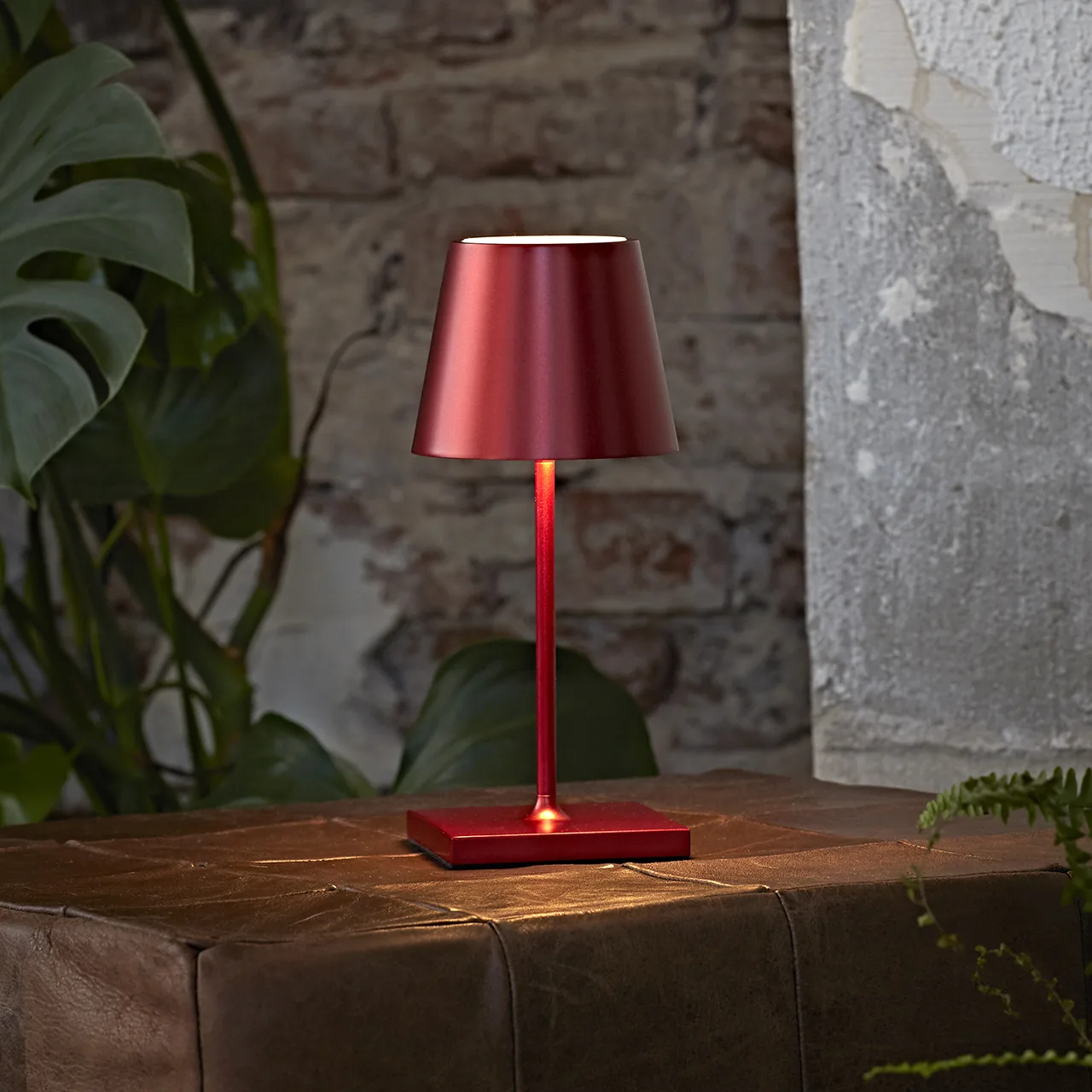 Sigor Nuindie Mini Akku Tischleuchte kirschrot – Bild 2
