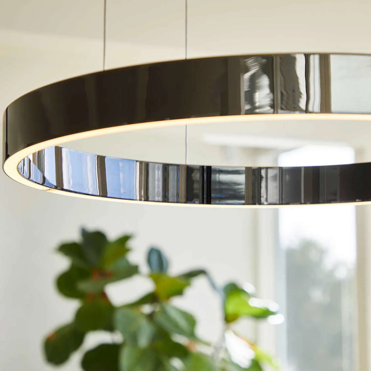 LOOM Design EOS 360 large LED-Pendelleuchte Gun Metal – Bild 4