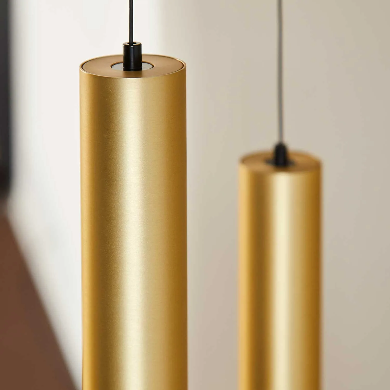 LOOM Design NYX P2 LED-Pendelleuchte Messing matt – Bild 4