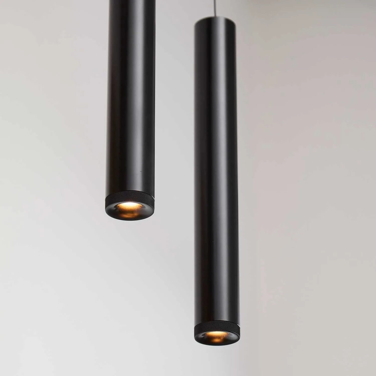 LOOM Design NYX P2 LED-Pendelleuchte Schwarz matt – Bild 3