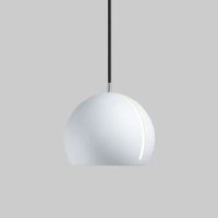 NYTA Pendelleuchte Tilt Globe weiss matt schwarz