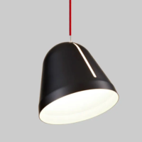 NYTA Pendelleuchte Tilt schwarz matt rot