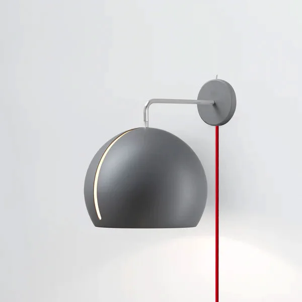 NYTA Wandleuchte Tilt Globe Wall grau matt rot