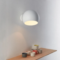 NYTA Wandleuchte Tilt Globe Wall Short – Bild 3