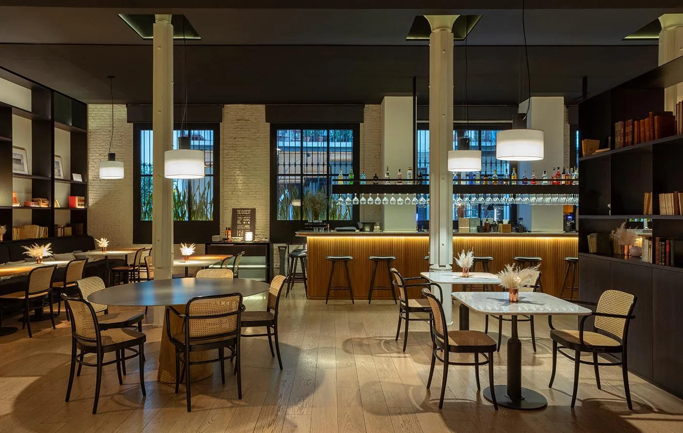 Estiluz Leuchten Restaurant Lichtplanung