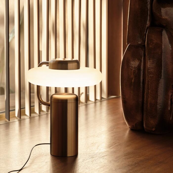 KDLN Tratto Table LED-Tischleuchte Messing