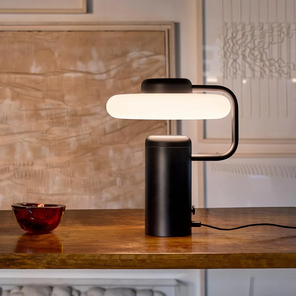 KDLN Tratto Table LED-Tischleuchte Schwarz