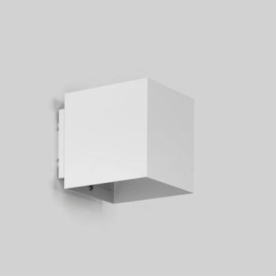 prediger.base p.138 E27 Wandleuchte Außen weiss