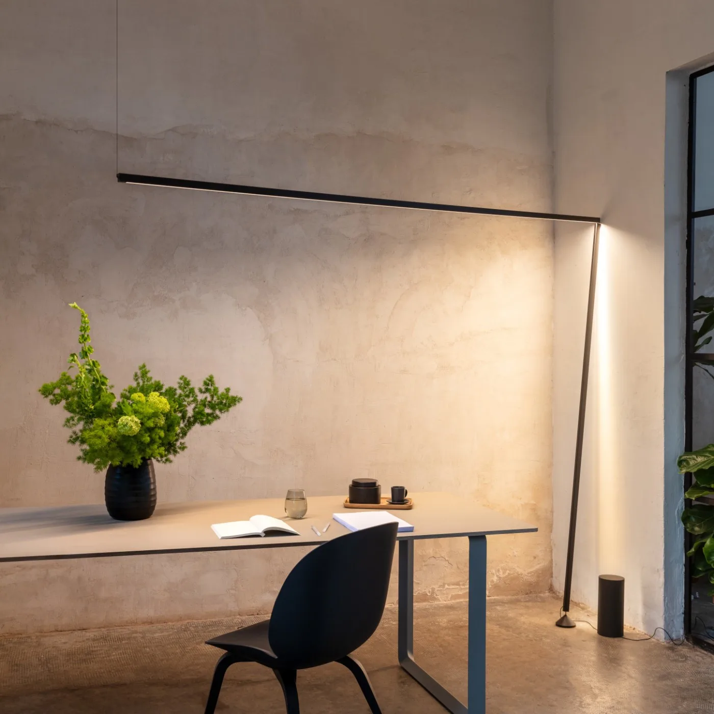 Vibia Sticks Solo 7379 Stehleuchte Ambiente