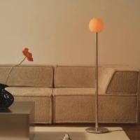 GRAU Fire Floor Stehleuchte